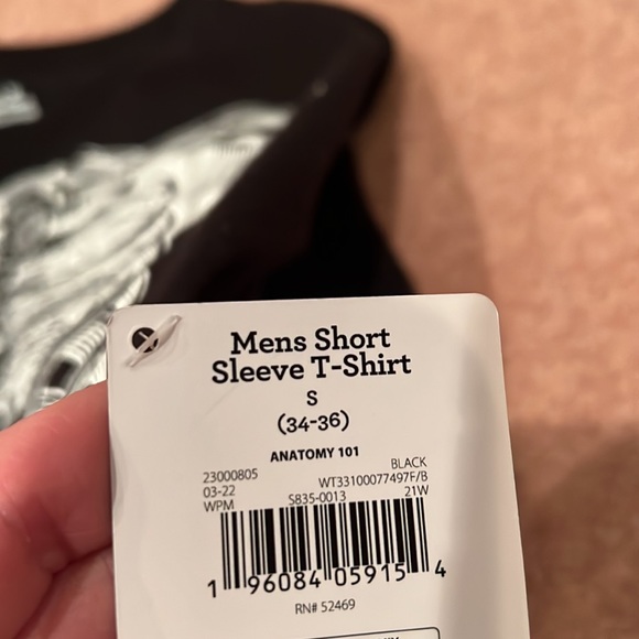 NWT Mens Skeleton Tee - Picture 2 of 2